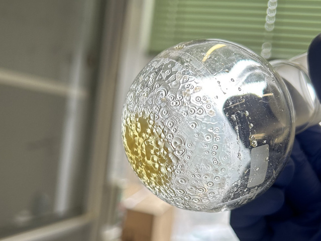 Picture of a reaction vessel.