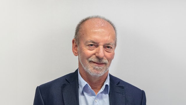 Porträtfoto Gerhard Herndl