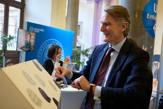 Rektor Sebastian Schütze